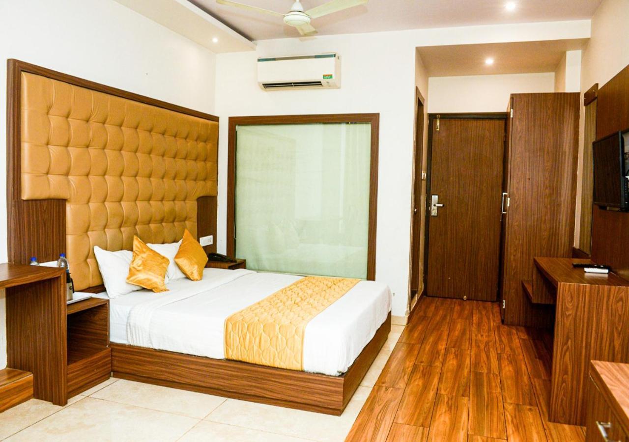 Hotel Bkc Inn - Near Trade Center, Visa Consulate Bombay Eksteriør billede