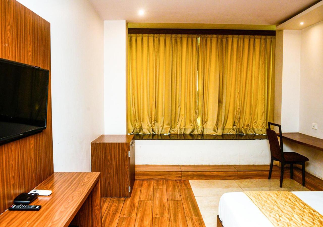 Hotel Bkc Inn - Near Trade Center, Visa Consulate Bombay Eksteriør billede