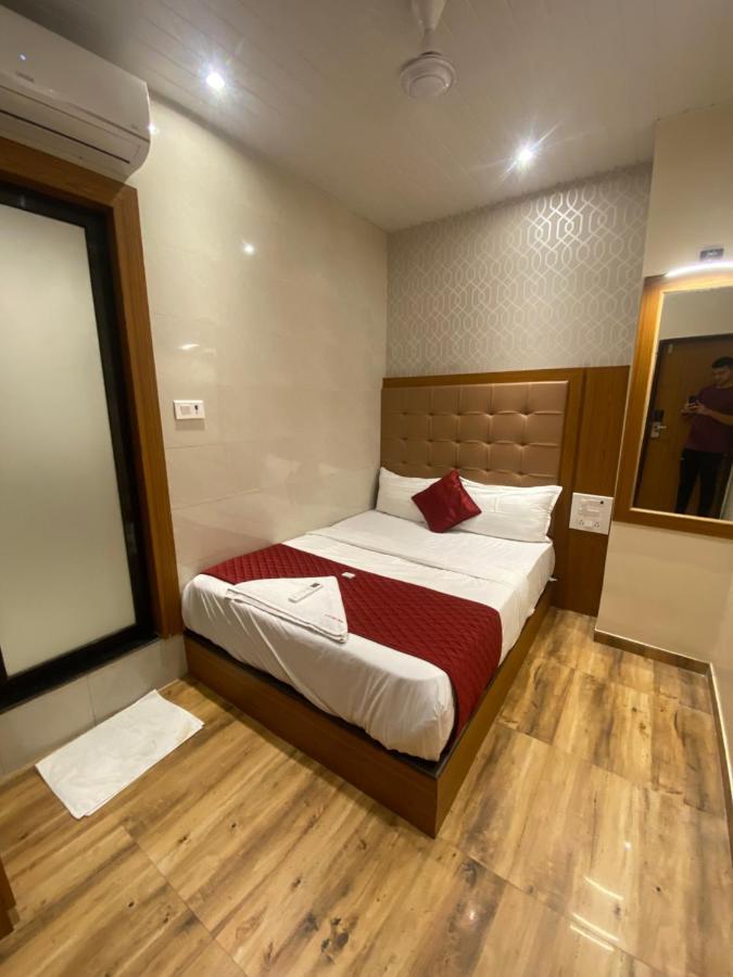 Hotel Bkc Inn - Near Trade Center, Visa Consulate Bombay Eksteriør billede