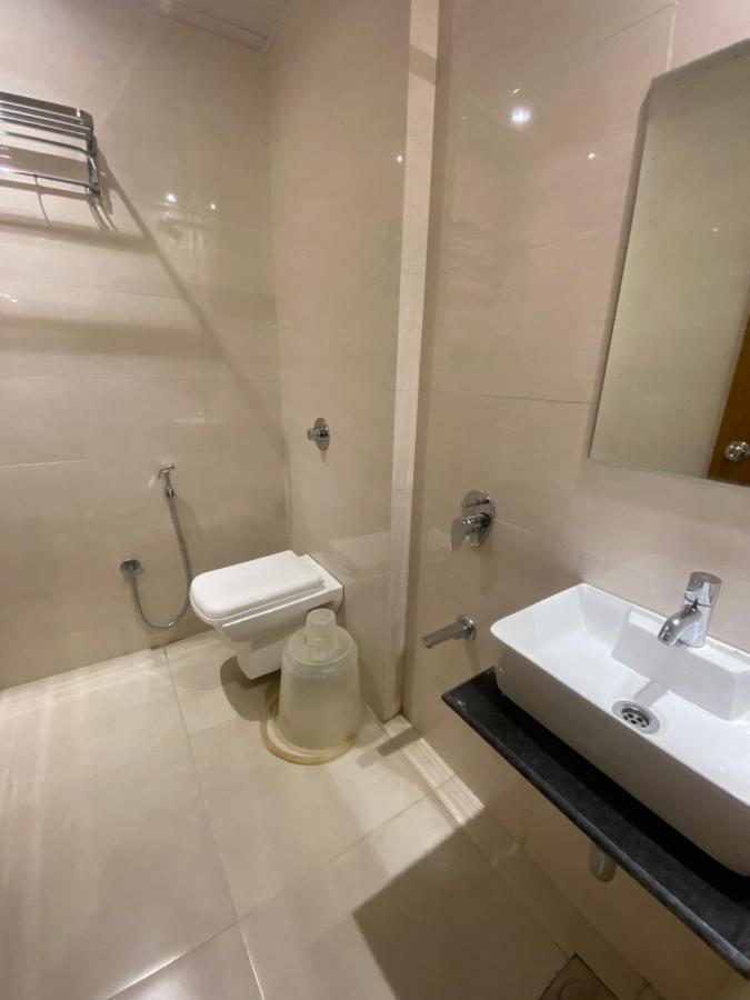 Hotel Bkc Inn - Near Trade Center, Visa Consulate Bombay Eksteriør billede