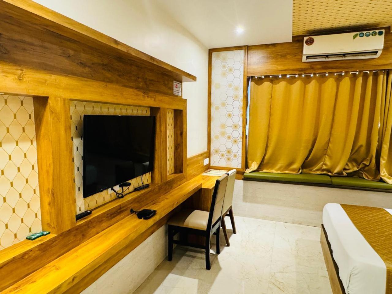 Hotel Bkc Inn - Near Trade Center, Visa Consulate Bombay Eksteriør billede