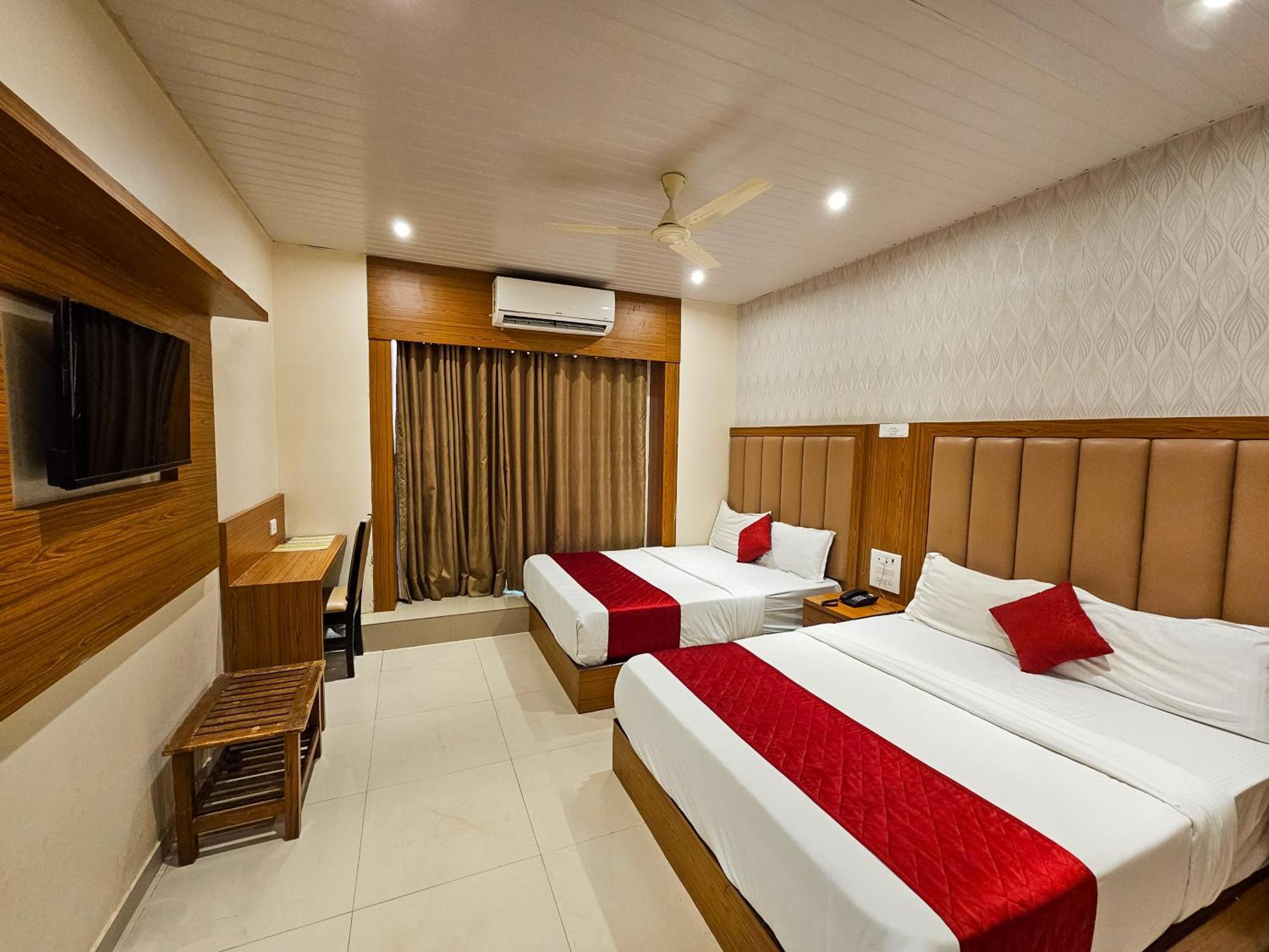 Hotel Bkc Inn - Near Trade Center, Visa Consulate Bombay Eksteriør billede