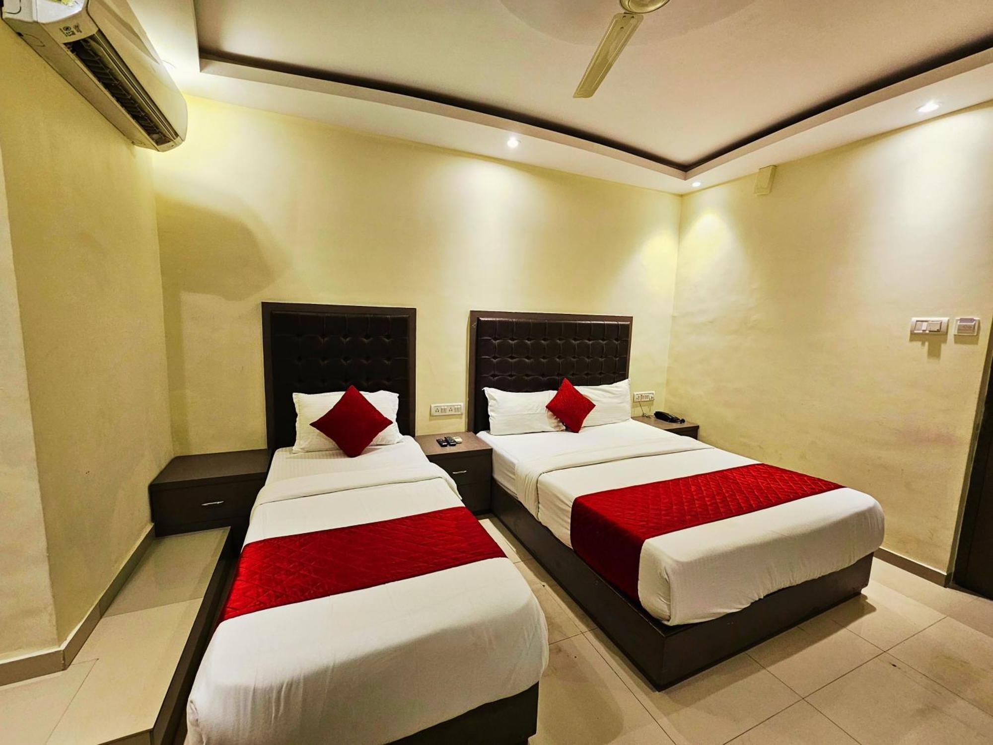 Hotel Bkc Inn - Near Trade Center, Visa Consulate Bombay Eksteriør billede